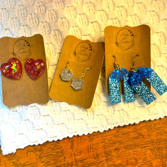 Lot of Homemade Resin Earrings - Picture 1 of 1